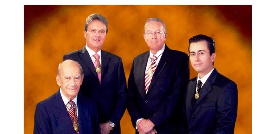 Ruiz-Arguelles Family honored by Academia Nacional de Medicina de México