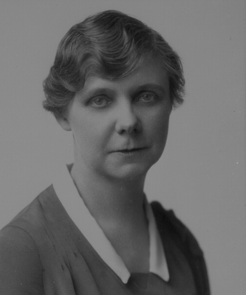 Leda Stacy, M.D., was a pioneer in radiotherapy and gynecology at Mayo Clinic