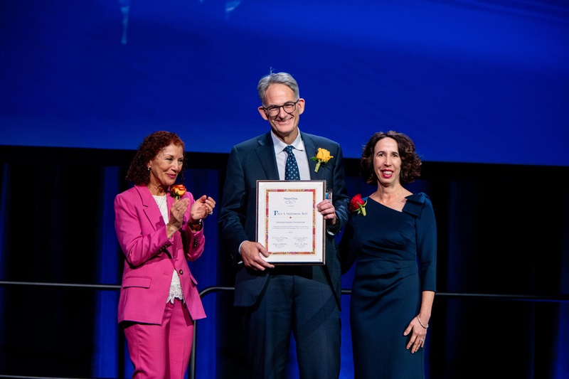 Mayo Clinic Alumni Association Paul Friedman M D Receives 2022 Mayo Clinic Distinguished